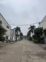 Cho thuê kho xưởng tại Đan Phượng – Hà Nội Diện tích nhà xưởng: 1.500m²