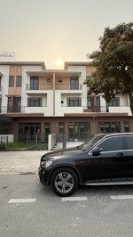 chủ nhà ngộp - bán gấp siêu phẩm sh3-33 centa city ngay ngã 4 trung tâm - sẵn hđ thuê 540tr/3năm