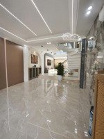 nhà mới ở ngay - gần cao đẳng điện lực. 5 tầng - hẻm 1 xẹc oto thông - giá chỉ 6.95 tỷ tl.