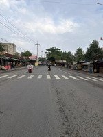 siêu hot! cần bán gấp lô đất tđc becamex đối diện chợ trường giá chỉ 820tr/lô, lh: 