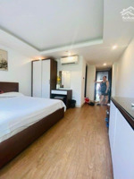 khách sạn mặt phố nguyễn hoàng tôn, đẹp, kinh doanh tốt, dòng tiền gần 1 tỷ, 92m2. lh 