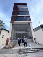 siêu phẩm mặt tiền bàu cát mới xây 8*30m trệt 3 lầu, thang máy sàn suốt cực đẹp