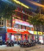 chính chủ nhờ cho thuê nhà mặt phố trung hoà.diện tích 140m2 x 4 tầng,mặt tiền 6m vị trí cực đẹp