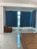 cho thuê căn hộ studio, ngõ 189 phố nguyễn ngọc vũ, dt 35m2, nhà mới tinh nội thất như ảnh, 4.8 tr