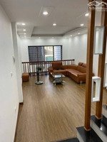bán gấp nhà cầu bươu 30m2 6tầng 5.6tỷ, chỉ vài bước ra oto tránh, ngõ nông, nhà cậu em còn rất đẹp.