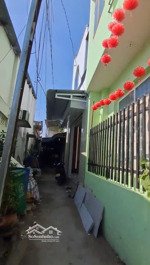 2.5 tỷ/ bán nhà 1 trệt 1 lầu gần đường cách mạng tháng 8 tp.thuận an. gần nhà thờ lái thiêu