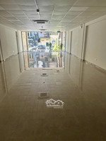 cho thuê lâu dài tòa nhà văn phòng tại mặt đường phố huế. diện tích 150m2 cao 9 tầng