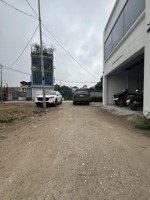 bán đất đấu giá x1 yên vinh 85m2 mt 5m giá 8x triệu/m2. vị trí đẹp gần các siêu dự án lơn