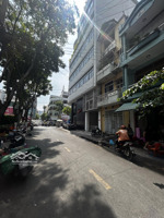 nhà hai mặt tiền kinh doanh đa ngành. mt đường số cách 1 căn ra hoàng diệu 30tỷ tl