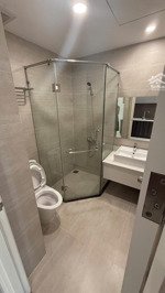 bán officetel lavida plus quận 7, 37m2, đang thuê 7tr, giá 2.45 tỷ bao sổ thuế phí