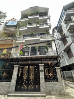 bán nhà lô góc nguyễn văn huyên, diện tích 72m mặt tiền 5.5m cách mặt phố 20m giá 17.6 tỷ có tl