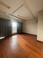 bán nhà liền kề 114m2, 5 tầng khu việt hưng gần trường marie curie công viên hồ trung tâm