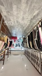 bán nhà mặt phố hàng nón diện tích 34m2x4 tầng, vỉa hè rộng, đường 2 chiều, kinh doanh đỉnh.