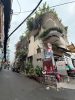 siêu vị trí, căn góc 2mt hxh khu phan xích long, 21x6m, nhà 4 tầng đang chia làm 4 căn cho thuê