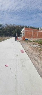 bán đất bến cát 5x23m, có thổ cư, sổ riêng, giá tốt