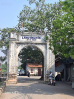 bán đất tại duyên hà .dt 40m2, giá 3,65 tỷ,ô tô 4 chỗ đỗ cửa