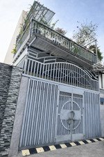 bán nhà 2 tầng , hẻm 7m , oto ngủ sân nhà, ngang 5m , nở hậu nhẹ, gần ngay ngã tư thủ đức