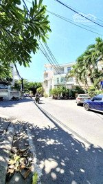 nhà 5 tầng mặt tiền âu cơ tp. nha trang
ngang 9m hiếm vừa giữ tài sản vừa tạo thu nhập.