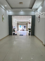 mặt tiền kinh doanh 4 tầng nguyễn văn quá gần 100m2 đang cho thuê 25tr/tháng