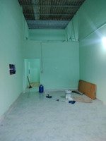 nhà cho thuê đt 40m nhà cấp 4 đưong o tô thông