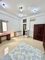 phòng cửa sổ thoáng bạch đằng gần ngã tư hàng xanh