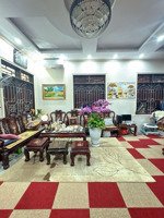cần tiền bán gấp - nhà dân xây - 10 oto tránh - ô tô đỗ cửa - ngõ thông - kinh doanh - 40 nhỉnh 10