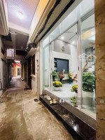 nhà đẹp ở ngay đội cấn ba đình, ngõ rộng gần phố dt30m2*5t 3pn 7.98 tỷ