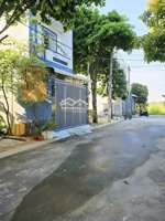 **nhà phố 65m 2 tầng đường ô tô gần trường thcs long trường**