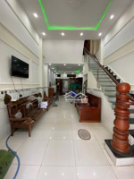 giảm 200tr còn 5.2 tỷ chính chủ gửi bán căn nhà tâm huyết chỉ việc xách vali về ở!