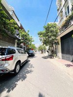 bán đất lê văn chí - 94.6m2 - hẻm xe hơi tránh - có lề hai bên