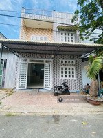 nhà trệt lầu tum kdc đất mới. p. tân đông hiệp. dt: 61m2. full thổ cư. đường 7m. giá: 3.590 tỷ tl