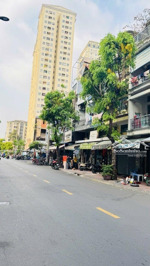 ngay ông ích khiêm - q. 11 - 2 tầng - cách 10m ra mặt tiền - gần cv đầm sen