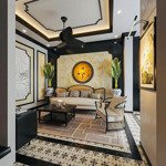 ba đình - trúc bạch - cạnh hồ tây - sát cạnh phố - tặng nội thất - nhà đẹp ở luôn