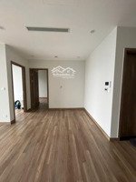 cần bán căn hộ 2pn 2wc 67m2 nguyên bản ban công đn view hồ toà r1 onsen ecopark.hl ạ