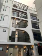 Bán nhà Thạch Bàn - Cổ Linh. Gần khu đô thị Garden City - Ô tô đỗ cổng. Lh 0965858116