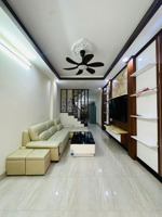 cho thuê nhà dương văn bé 46mx 5 tầng, 14,5 triệu/th, 7 ngủ, full nội thất, nhà mới.