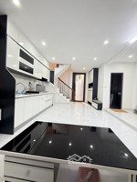 bán nhà tạ quang bửu, nhà dân xây, thiết kế cơ bản, phân lô, ở sướng, ngõ nông