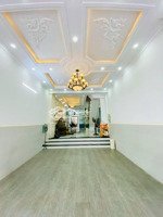 bán nhà huỳnh tấn phát nb. cạnh phú mỹ hưng,ngang 4.5m dài 15m, sổ hồng, chỉ hơn 6 tỷ