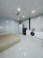 cần bán gấp giảm chào sâu ngõ quỳnh hai bà trưng diện tích: 56/60m x 7 tầng 14