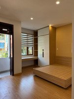 bán nhà 3 tầng mới đường 7m5 sơn trà , vị trí nằm sát biền , khu khách du lịch đông đúc