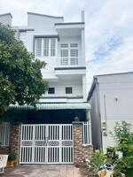 Bán nhà Trệt Lững Lầu KDC 586 gần chợ Phú Thứ,4.3 tỷ, P. Hưng Phú, Tp Cần Thơ.