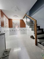 nhà nhỏ xinh ở hiệp thành 13, quận 12. gần chợ hiệp thành. giá 738tr còn bớt