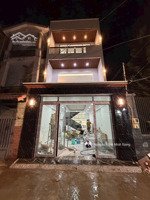 bán nhà phố giáp quận 7, 4 phòng ngủ 5 wc, ô tô đậu trong nhà