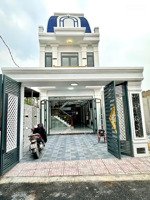 nhà 1 trệt 1 lầu mới hoàn thiện, full nội thất phường đông hòa; dt 110m2 ngang 5m giá 6.2 tỷ