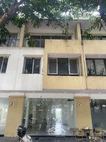 bán bt tại khu đô thị ecopark, 17,6 tỷ, 80m2, hàng hot!