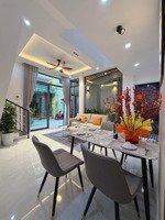 chỉ 5 tỷ quá rẻ-có ngay nhà 2 tầng-gần ga t3,ngang tận 5m, dt~50m2-tặng nt chỉ xách vali về ở