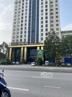 cho thuê nhà mặt phố tại xuân thủy, 505 triệu, 900m2, mặt tiền 20m, vỉa hè rộng, mọi mô hình