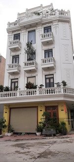 cho thuê nhà mp trần phú, dt: 55m2x5 tầng, mt: 4,5m, giá thuê: 55tr, nhà mới, thang máy, đỗ được xe