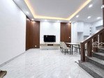 1 nhà ra ô tô ngõ văn chương, bãi gửi xe sát nhà, 50m ra phố, chủ tặng full nội thất, 38m2x 5t