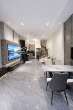 bán nhad ngọc lâm ,45m ,3 ngủ , phun nội thất, mới tinh,gần cầu chương dương,9xty